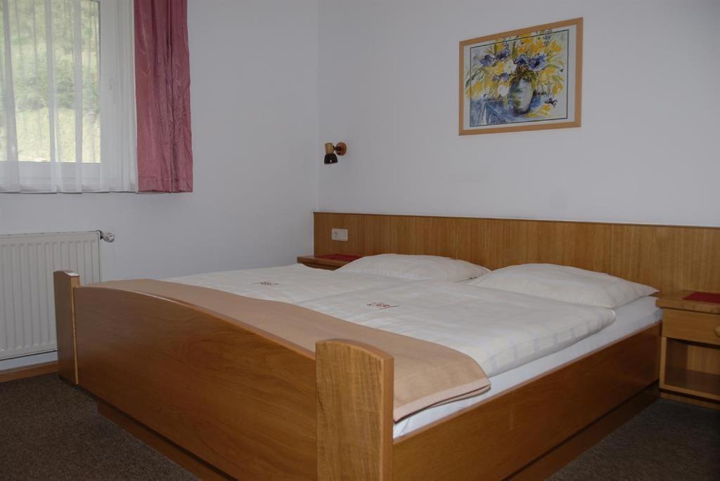 Pension & Appartement Fortin Бад Кляйнкирххайм Экстерьер фото