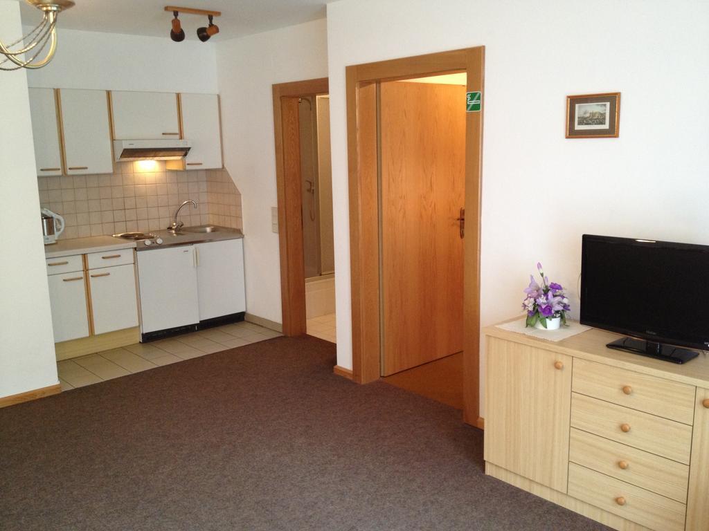 Pension & Appartement Fortin Бад Кляйнкирххайм Экстерьер фото