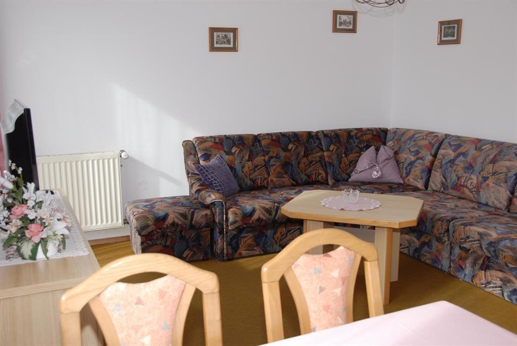 Pension & Appartement Fortin Бад Кляйнкирххайм Экстерьер фото