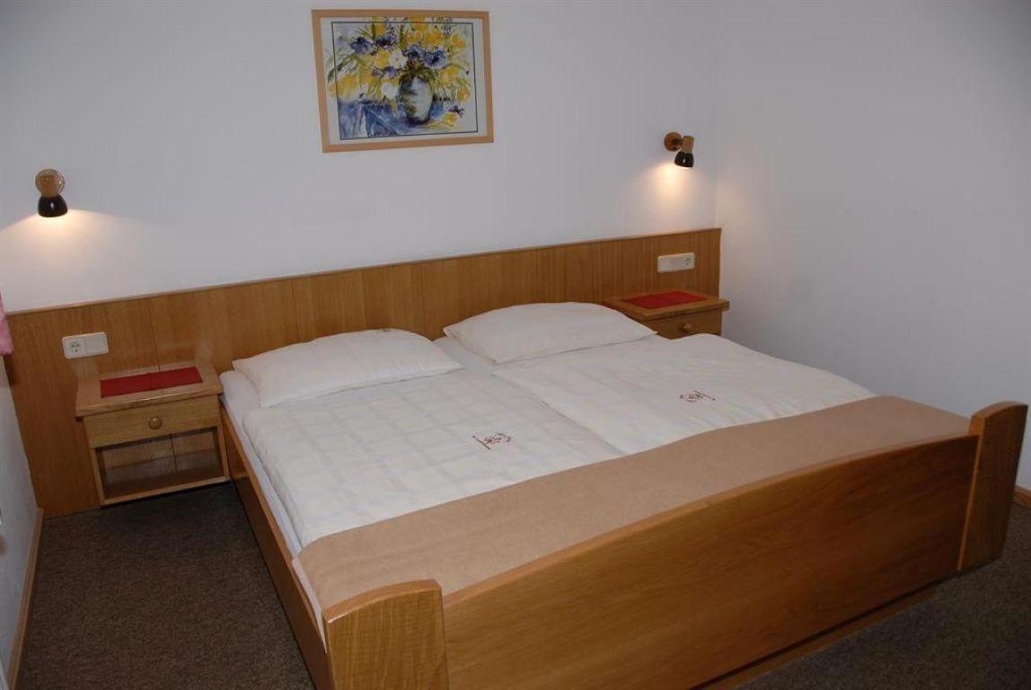 Pension & Appartement Fortin Бад Кляйнкирххайм Экстерьер фото