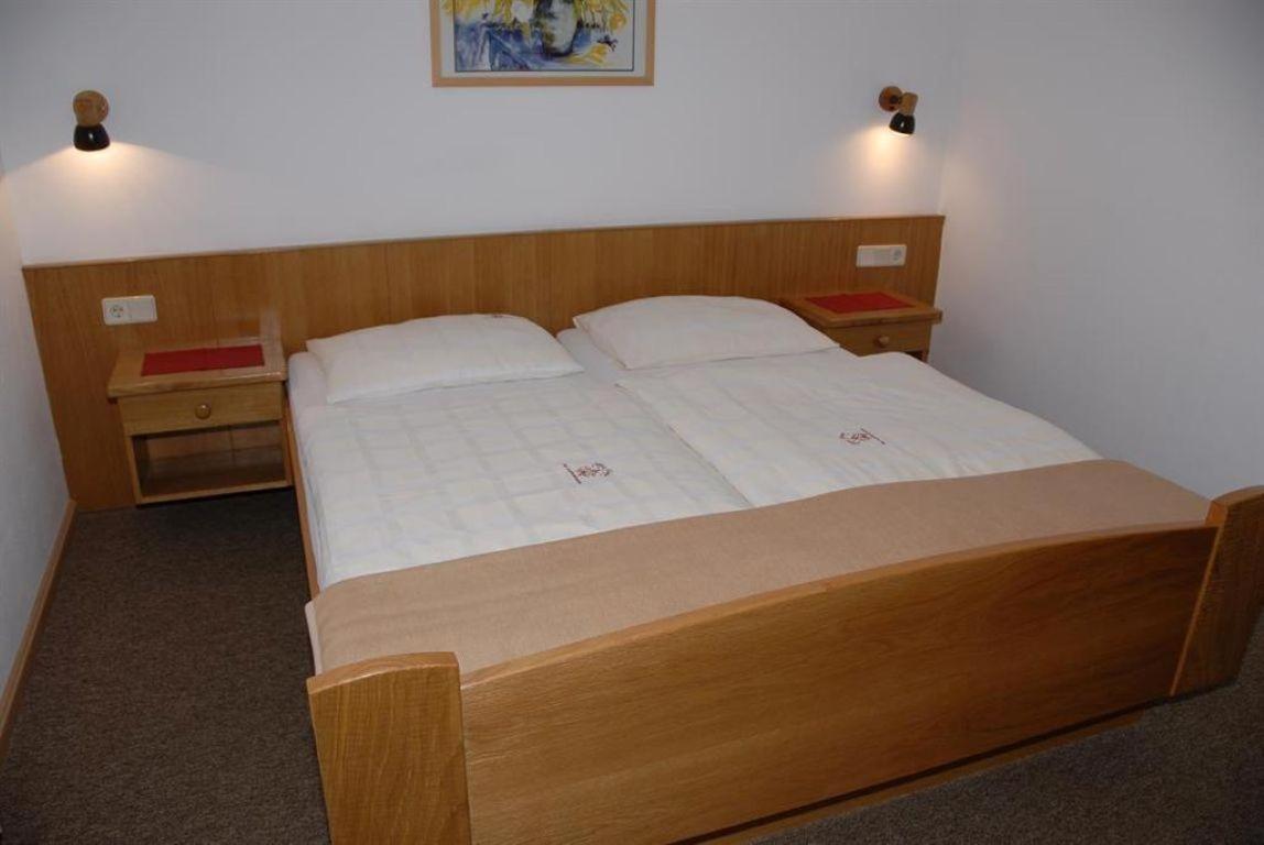 Pension & Appartement Fortin Бад Кляйнкирххайм Экстерьер фото