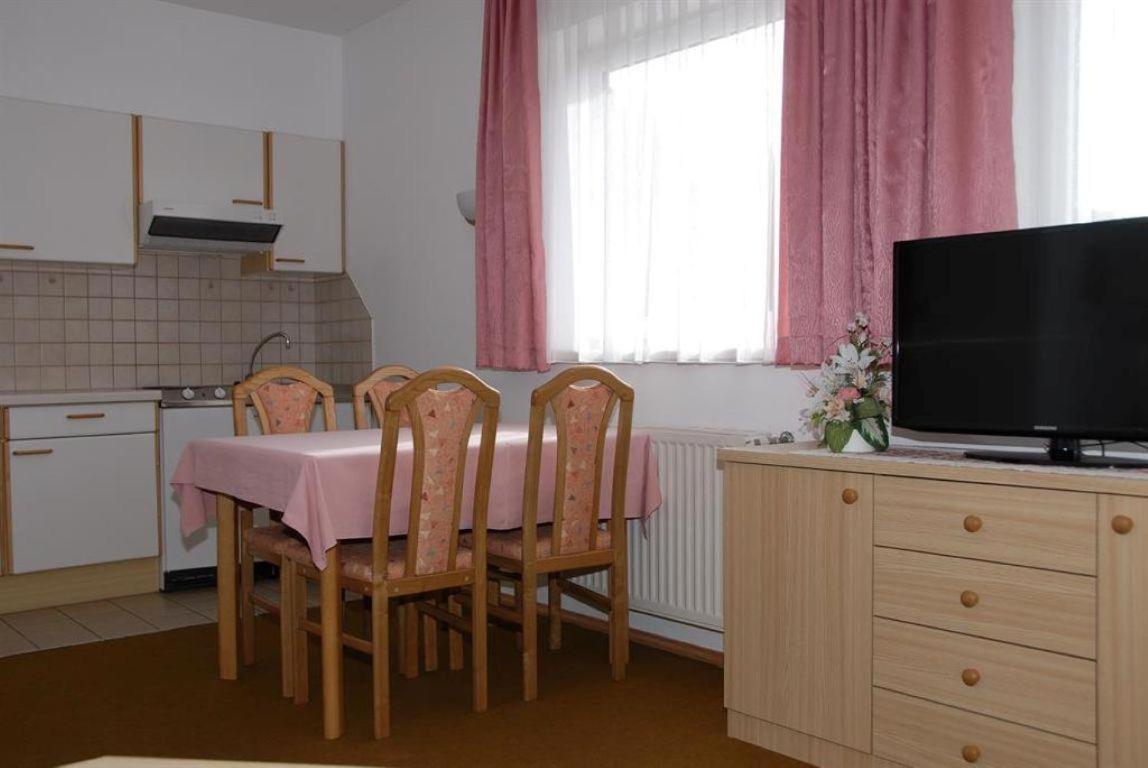 Pension & Appartement Fortin Бад Кляйнкирххайм Экстерьер фото